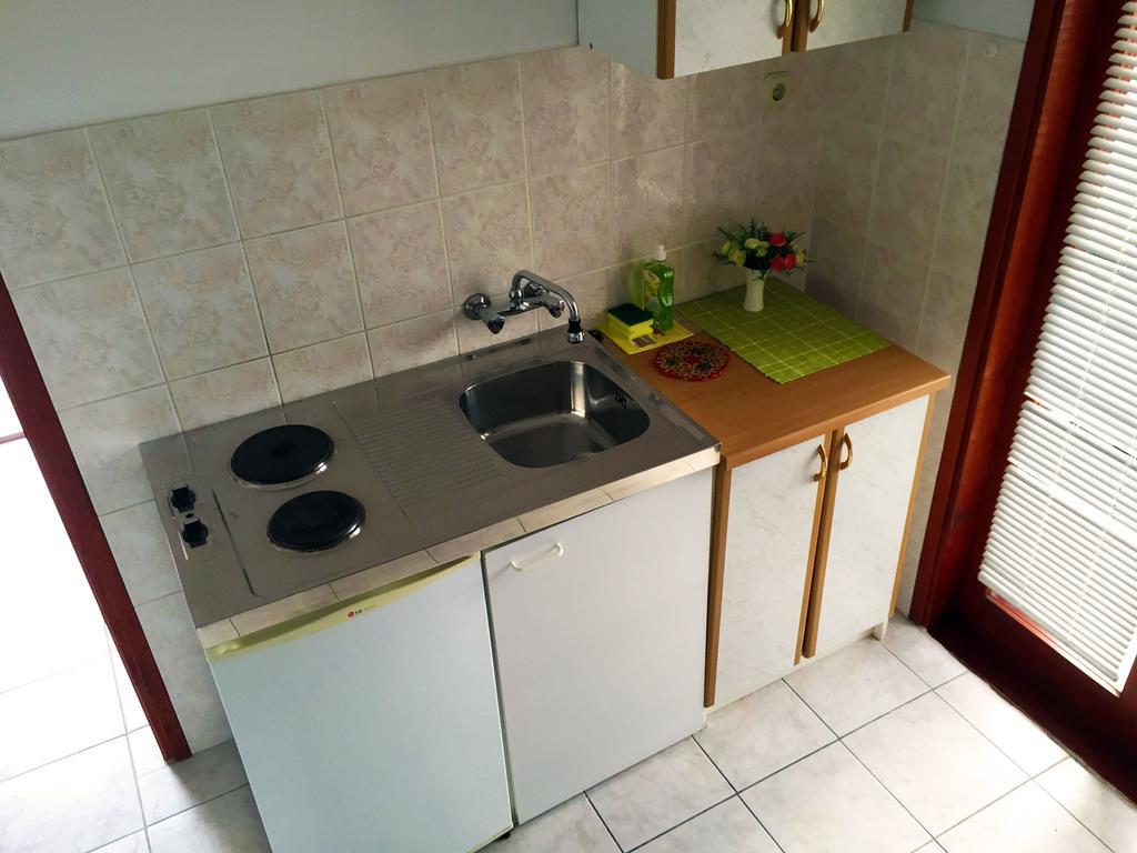Apartments Pavic ベティナ エクステリア 写真